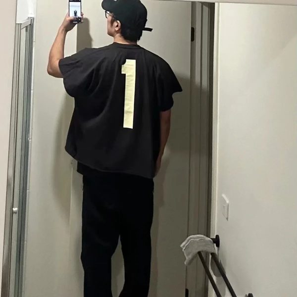 Minimalist Kanye West DONDA t-shirt oversized neutral streetwear
